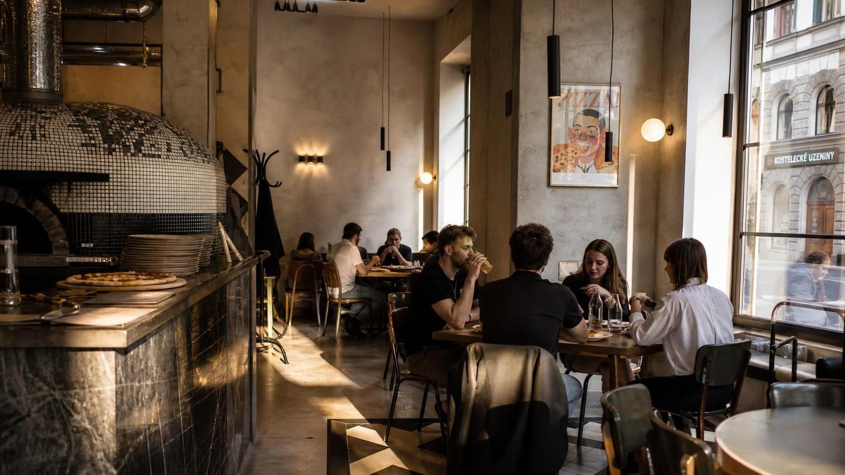 objevte nejlepší pizzu v praze! vyberte si z široké nabídky chutných pizz připravených z čerstvých surovin a vychutnejte si pravou italskou chuť přímo v srdci prahy.