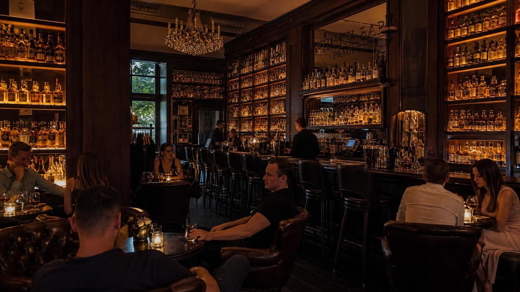 objevte nejlepší whisky bar v praze s širokým výběrem kvalitních whisky a příjemnou atmosférou pro všechny milovníky tohoto nápoje.